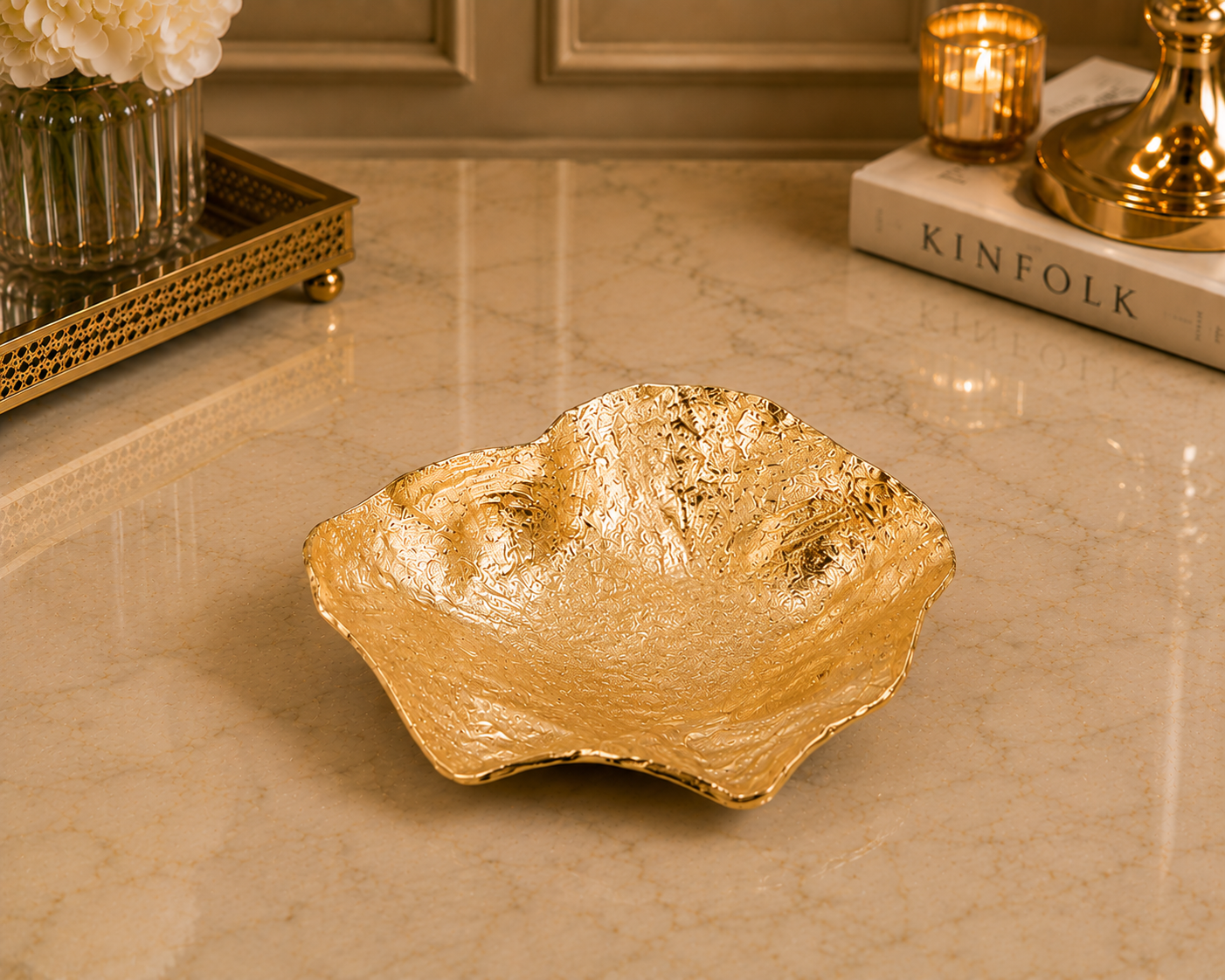 Sculpted Aluminium Accent Bowls – Organic Form in Gold & Silver Finish