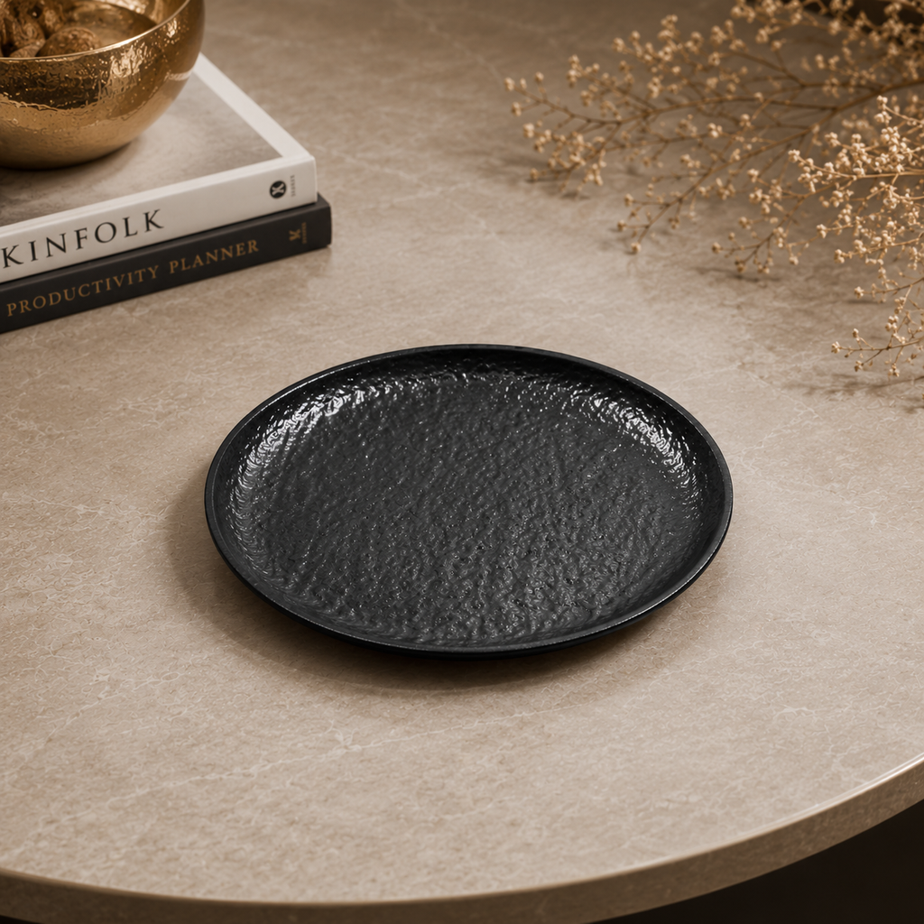 Hammered AluHammered Aluminium Round Plate – Bronze & Matte Black Finish (Textured Luxury Serveware)minium Round Plate – Bronze & Matte Black Finish (Textured Luxury Serveware)