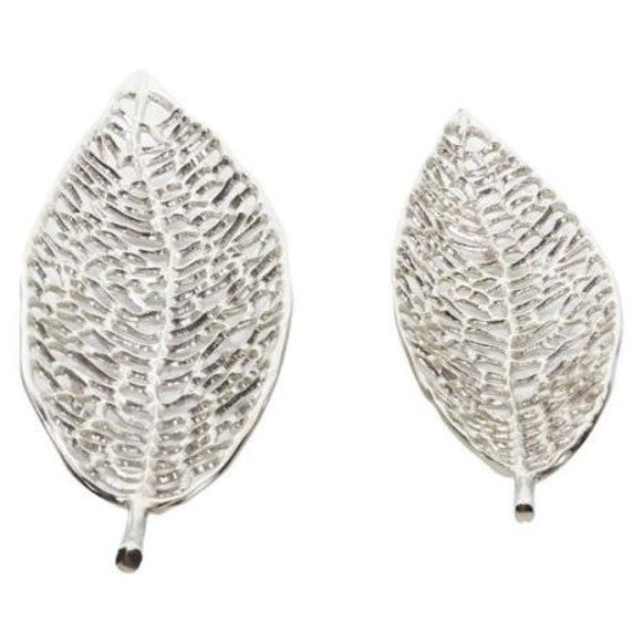 Handcrafted Aluminium Leaf Decor Tray Set – Premium Modern Decorative Accent